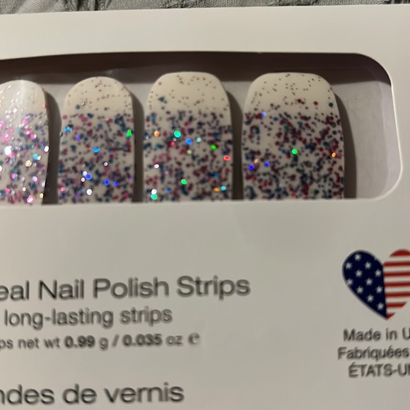 Color Street Nail Strip set. NWT - Picture 3 of 3
